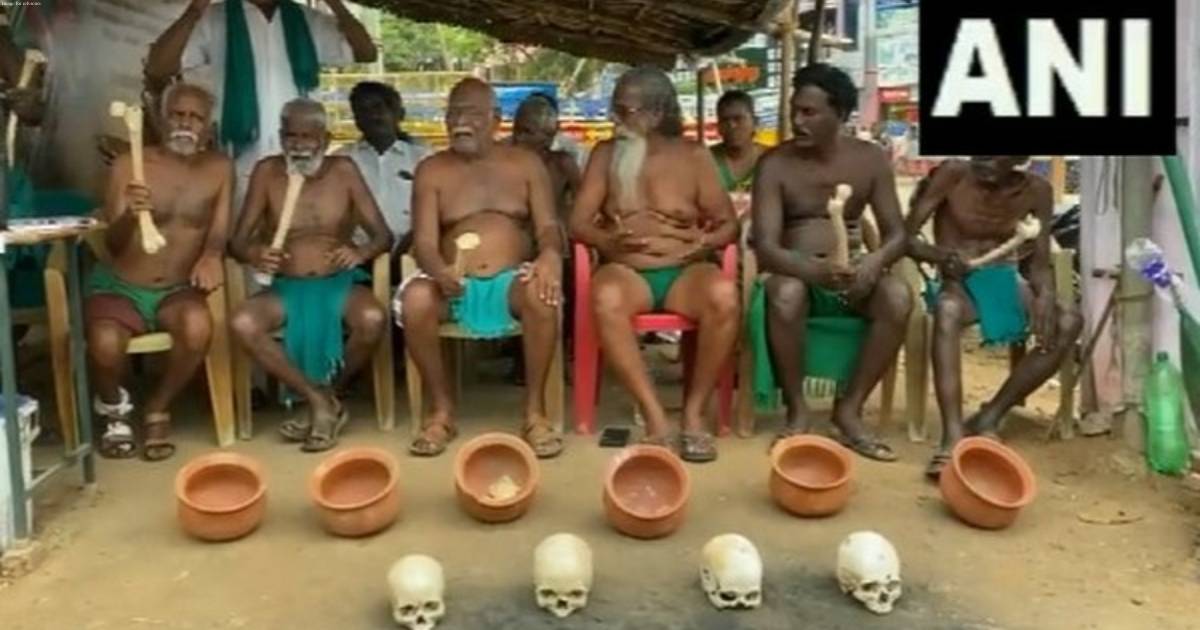 Tamil Nadu: Farmers protest with human skeletons over Cauvery water dispute
